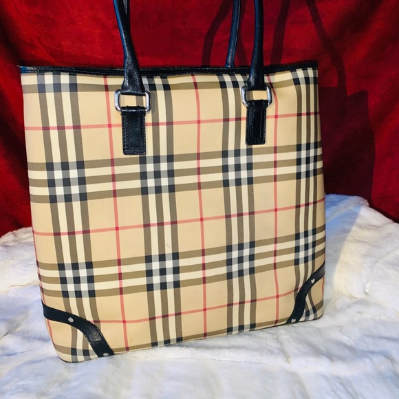 AUTHENTIC 💯 BURBERRY TOTE💥 - Picture 2 of 9